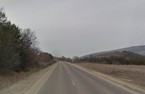 Катастрофата е станала в участъка между селата Черна скала и Калинка  СНИМКА: Гугъл стрийт вю