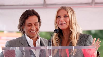 Hollywood star Gwyneth Paltrow participated in a public Internet chat about sexual quarantine with her husband, producer Brad Falchuk. PHOTOGRAPHY: Reuters