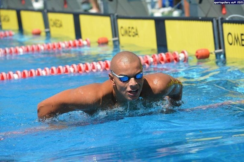 17-годишният Мицин с рекорд покри норматив за световното по плуване в Япония
