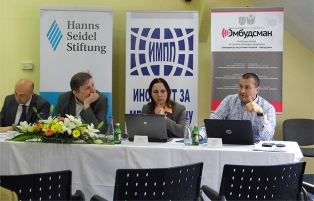 Д-р Калоян Методиев (първият вдясно) бе единственият българин на международната конференция за миграцията в автономната област Войводина - Сърбия.