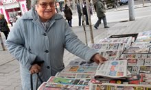 От понеделник! Пощите поемат разпространението на вестници, продажбата ще е както досега - на сергии и в магазини (Видео)