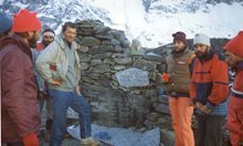 Петима българи покоряват най-смъртоносния връх в света, двама загиват