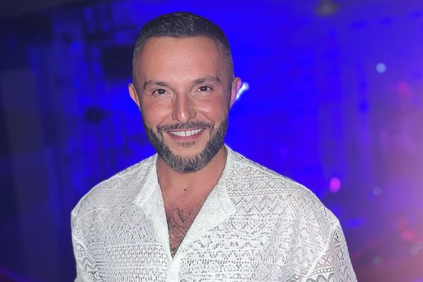Македонският певец от "Евровизия" с български корени Васил Гарванлиев: Има много гладни политици