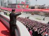 Ким Чен-ун е приветствал многохилядна манифестация в Пхенян