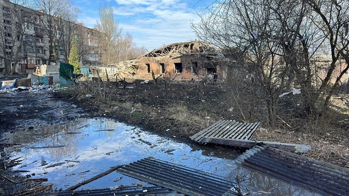 Руснаци обстреляха Константиновка в Донецка област, най-малко шестима бяха убити. СНИМКА: Фейсбук Павло Кириленко
