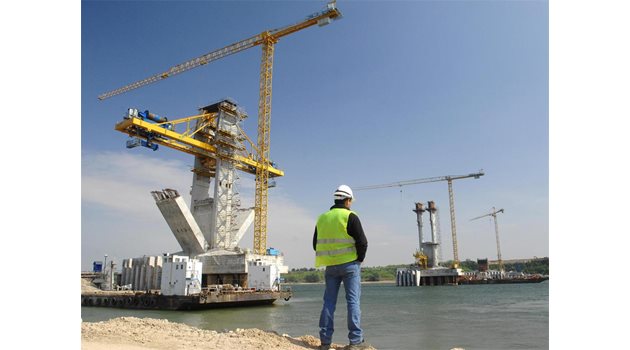 НИВО: Испанците строят "Дунав мост 2" с модерна техника.
