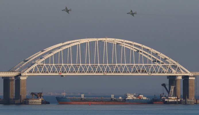 Москва: Камионът бомба за Кримския мост е тръгнал от България (Видео)