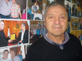 Петър Зехтински като шеф на спортния отдел в община Пловдив.