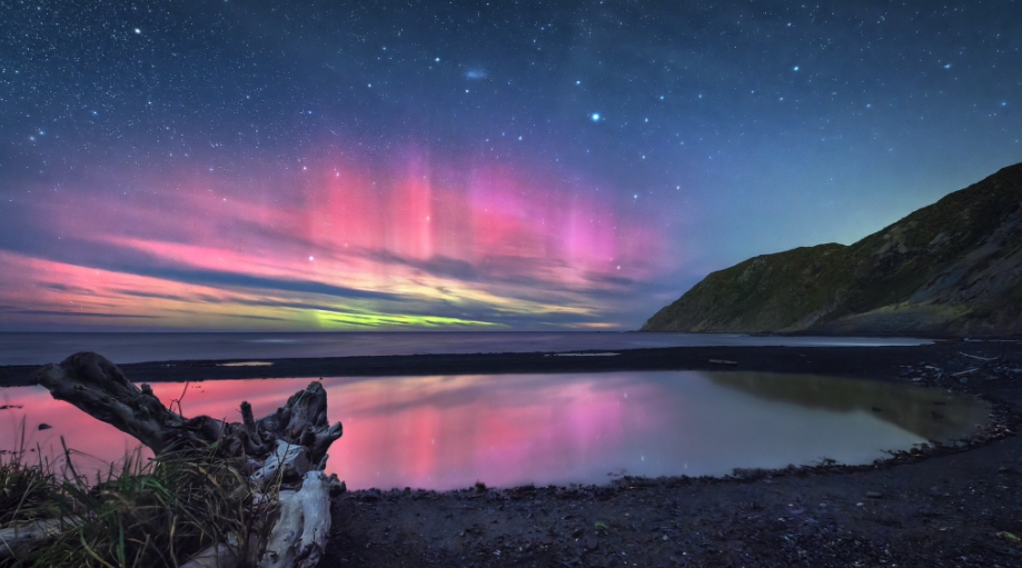 Необичайно ярко южно сияние е наблюдавано над Нова Зеландия (Снимки)