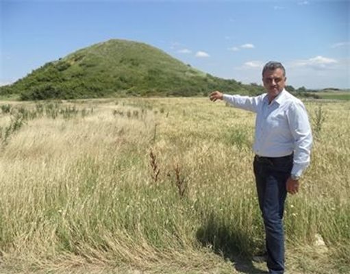 Малтепе е с огромни размери и по тази причина е запазена от иманяри, казва кметът на община "Марица" Димитър Иванов.
