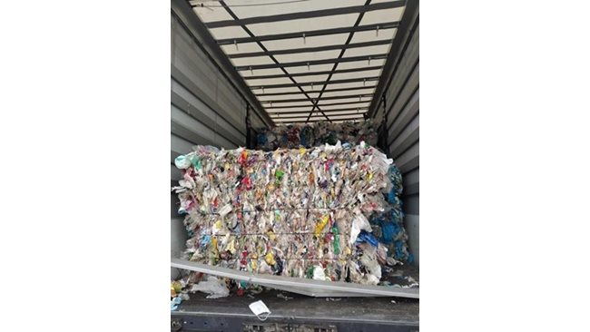 Trucks with plastic waste from Romania, Poland and Bulgaria detained at the border with Turkey (Updated)