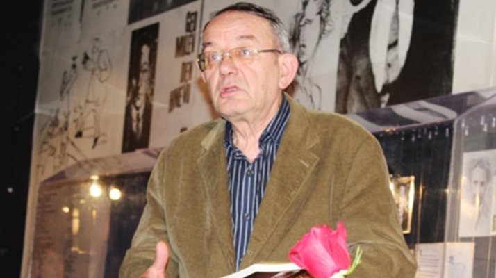 Почина големият пловдивски литератор Владимир Янев, любим преподавател на поколения студенти