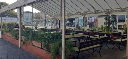 Пловдивски ресторантьори: 80% паднаха оборотите ни след зелените сертификати