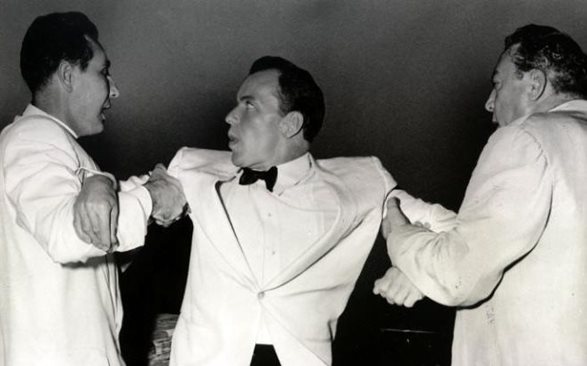На тайна среща Франк Синатра занесъл $2 млн. на мафиота Лъки Лучано