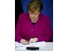 Меркел гледа сериозно на
британските обвинения срещу Русия във връзка с бивш шпионин


