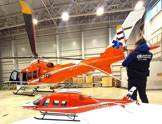 Медиците, които ще спасяват животи на хеликоптер, започват обучение