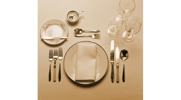КРАСОТА: Добре подредената маса е истинската сцена за изисканата вечеря.