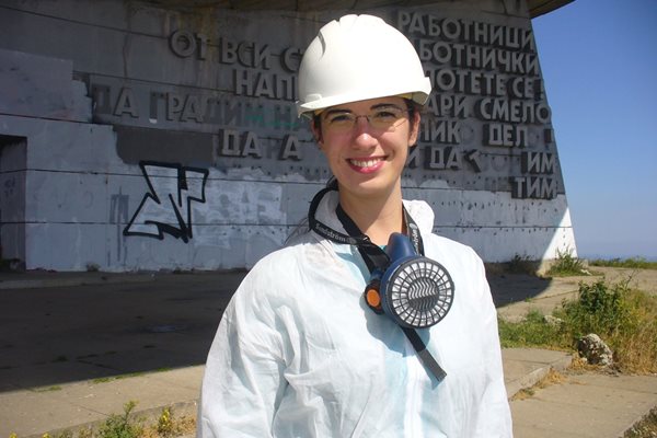 Дора Иванова е в основата на инициативата за запазването на паметника на връх Бузлуджа.