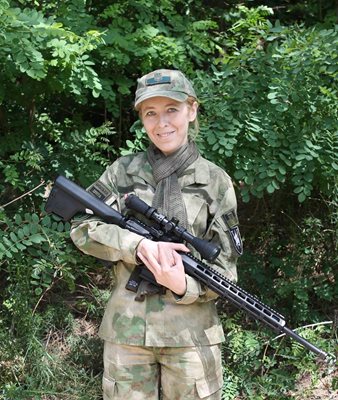 Момичето снайпер се хвали с разправата над сепаратисти