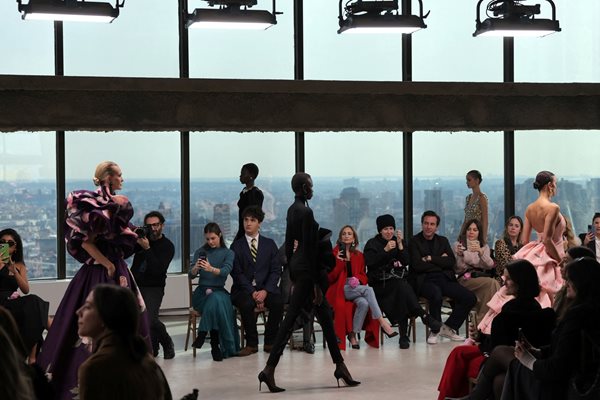Седмицата на модата в Ню Йорк
СНИМКА: Ройтерс