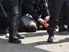 Съдебни полицаи от Плевен спасиха арестант, глътнал си езика
