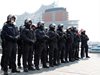 Нападнат от демонстранти в Хамбург полицай произведе предупредителен изстрел
