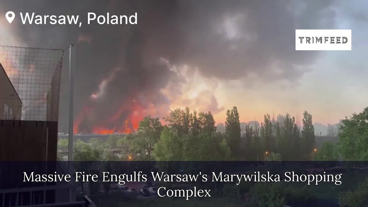 Мол във Варшава с 1400 магазина изгоря при пожар (Видео)