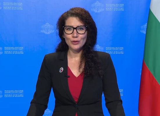 Калина Константинова. Кадър и видео/Министерски съвет