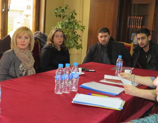 Мая Манолова изслуша проблемите на граждани в Горна Оряховица