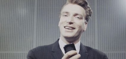 Почина Франк Айфийлд - певецът, популяризирал "Бийтълс" (Видео, снимки)