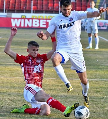 Талант №1 в ЦСКА два пъти отказва на „Левски“