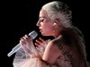 Лейди Гага отложи европейското си турне

