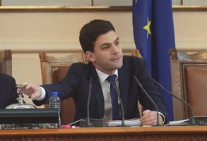 Минчев за главния секретар на парламента: И да има уволнение, няма да го анонсирам