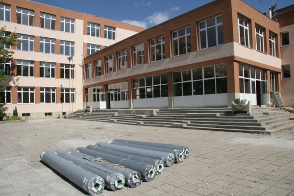 Ремонтите в някои пловдивски училища ще продължат и след първия звънец