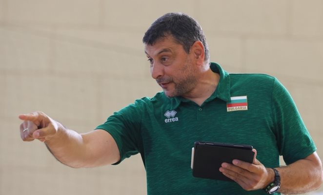 Търсят нов треньор за волейболистите на България, приемат кандидатури до 5.Х.