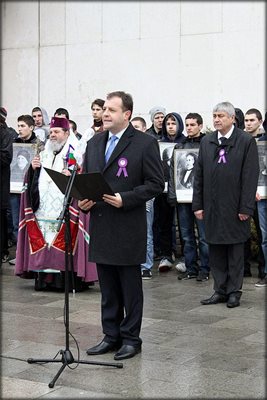 снимка Фейсбук 
кметът на Велико Търново Даниел Панов