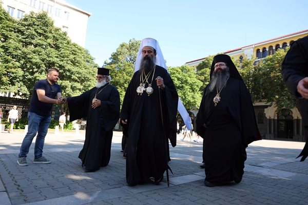 С патриаршеска вечерня с петохлебие посрещат патриарх Даниил
СНИМКА: Георги Кюрпанов - Генк