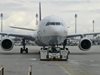 Самолет, летящ от Русия за Куба, кацна принудително в САЩ