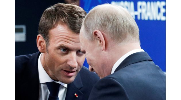Путин и Макрон обсъдиха общи бизнеспроекти между Франция и Русия.