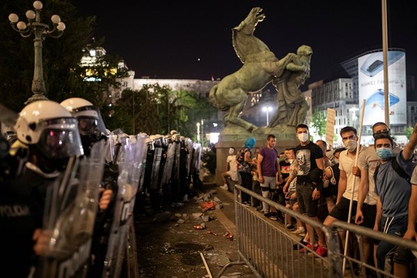 Протест в Белград СНИМКА: РОЙТЕРС