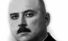 Държанка на Хитлер иска политикът Мошанов да я целува по български