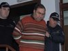 Обвиняемият за изнасилването на 16-годишно момиче бивш кмет на Стрелча Иван Евстатиев е започнал да съдейства на лекуващия го екип след повече от две седмици пълно мълчание, съобщи за 