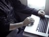 "Търкиш еърлайнс" очаква отмяна на забраната за лаптопи при полетите за Великобритания