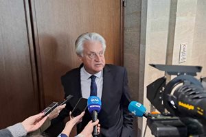 Бойко Рашков: ГЕРБ и ДПС ги е страх от резултата от комисията за Нотариуса