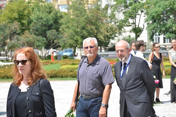 Минчо Спасов, бевш депутат от НДСВ (вляво) и Илия Лингорски - зам.-министър на финансите в кабинета на НДСВ