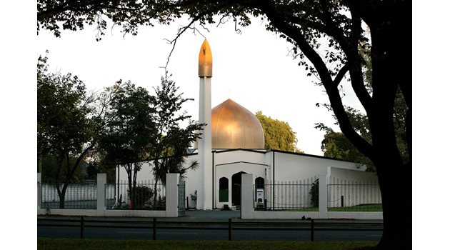 Една от джамиите, в които е извършен терористичният акт