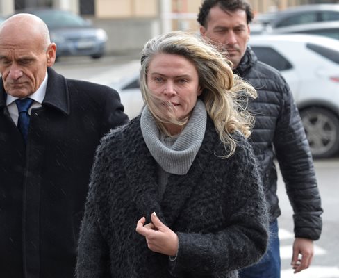 Съпругата на Божков Елена Динева беше най-дълго в ареста - 8 месеца.