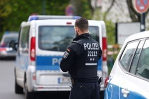 Трима българи изнасилиха 11-годишно момиче в Германия
