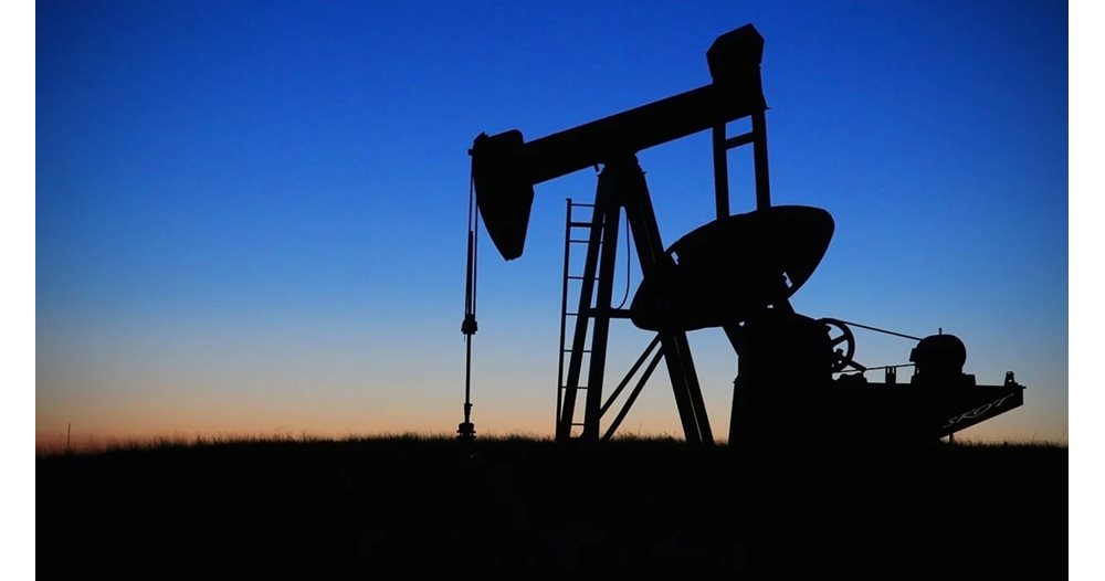 La réunion de l’OPEP+ a été reportée et les prix du pétrole se sont effondrés