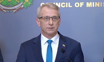 Николай Денков: Не съм забранявал на министър Хинков да провежда конкурси за болниците